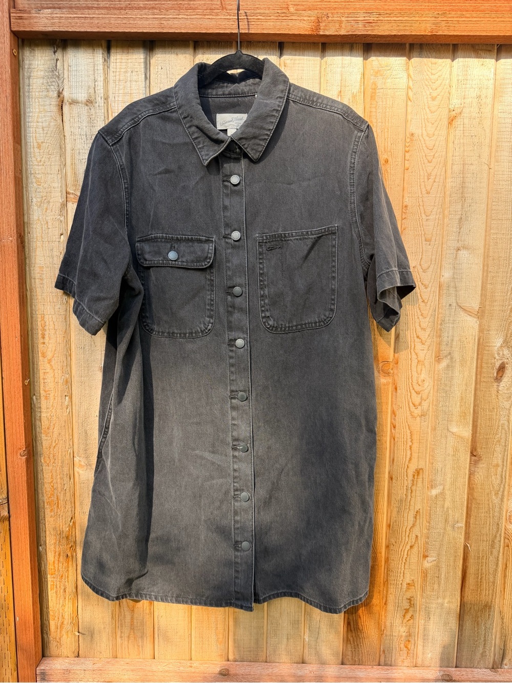 Universal Thread Washed Black Short-Sleeve Button-Front Shirt